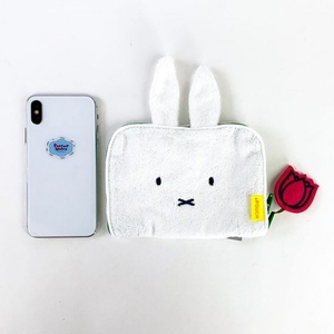 kYkxeB8CjezIFwWEbbJO.jpg?w=940&h=940