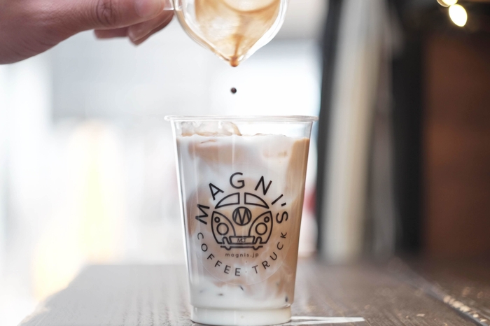 MAGNI'S COFFEE TRUCK