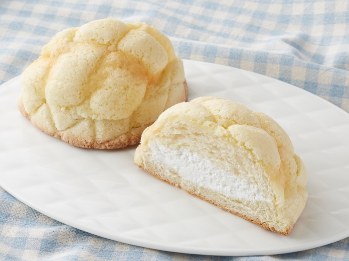 白いメロンパン(北海道産牛乳入りホイップ) イメージ画像