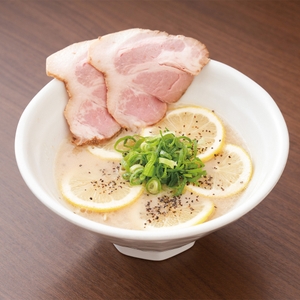 kdyFad9k3LG25bPp77ib.jpg?w=940&h=940