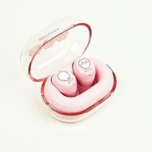 ちいかわのシンプルなスマホ用品