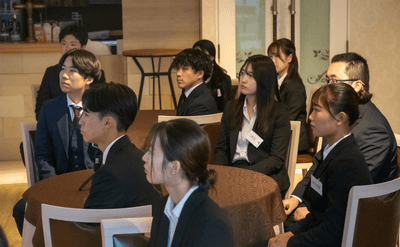 keZpoW5tOUlVoux7JoOZ.png?w=940&h=940