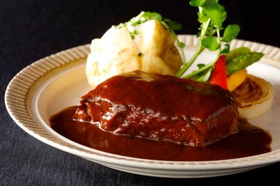 kehRJQNNrXKWgIi8ooFt.jpg?w=940&h=940