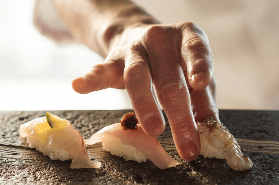 すし八咫 食事イメージ