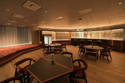 kgJbTjbhFFLHswZiNohv.jpg?w=940&h=940