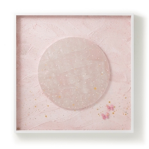 神戸の廃棄パールを使用した作品 「FULL MOON LOVE」H100cm W100cm 越前和紙、墨、金銀泥、真珠