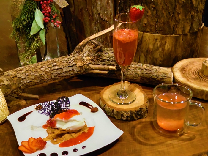 カフェ いちごドリンク&デザート