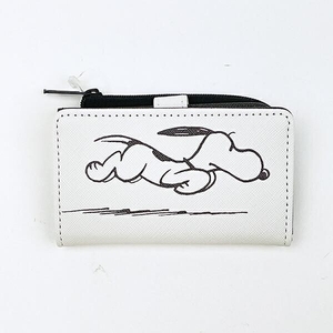 スヌーピーのおしゃれなキーケースとパスケース