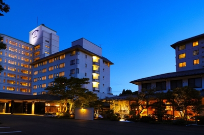 koH69PNCfJboFVml6fkW.jpg?w=940&h=940