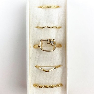 ktxxSOGvpPBxLr0fkZ9h.jpg?w=940&h=940