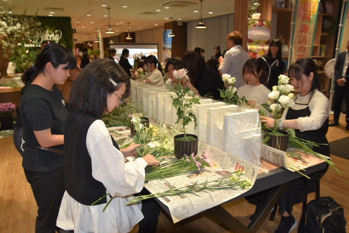 作品作りがスタート