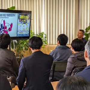 kzqmXOE8Hu3u24vKYkCe.jpg?w=940&h=940