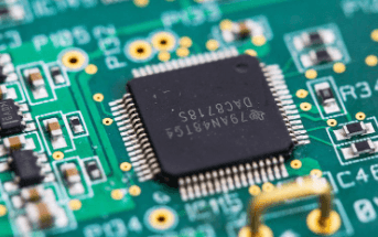 図. 半導体の製品画像