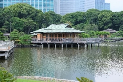 イメージ（浜離宮恩賜庭園 ：中島の御茶屋）