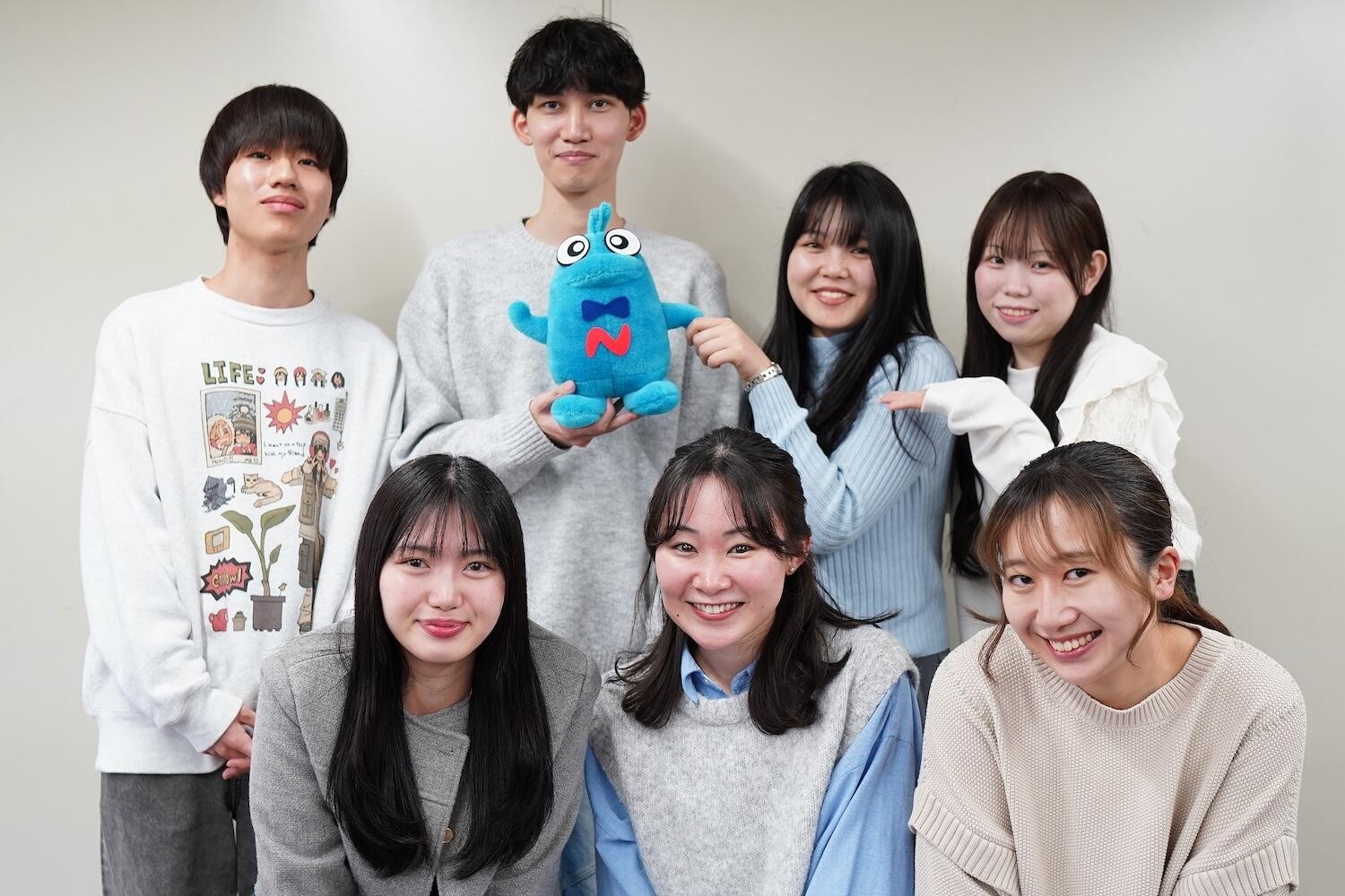 動画制作プロジェクトに参加した学生たち(参加時はそれぞれ、4年生、大学院1年生)