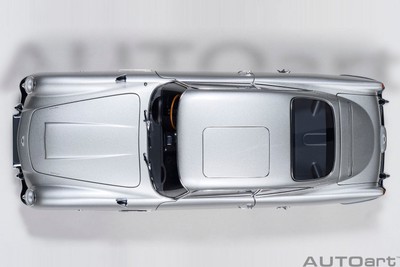 オートアート社製アストンマーチン DB5 「007／ゴールドフィンガー」