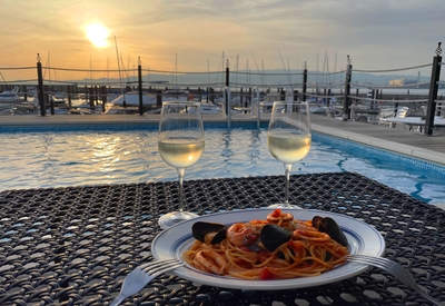 l8HwOddPgFqzQhsCQL2F.jpg?w=940&h=940