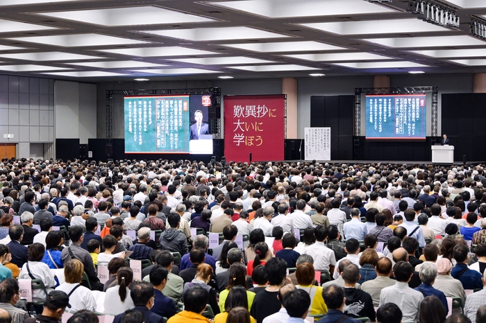 3,000人規模のメイン講演会