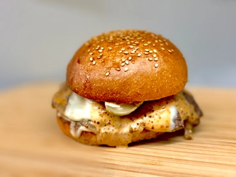 原価率50％超！100日間限定メニュー第3弾 「スマッシュバーガー」を10月1日から発売