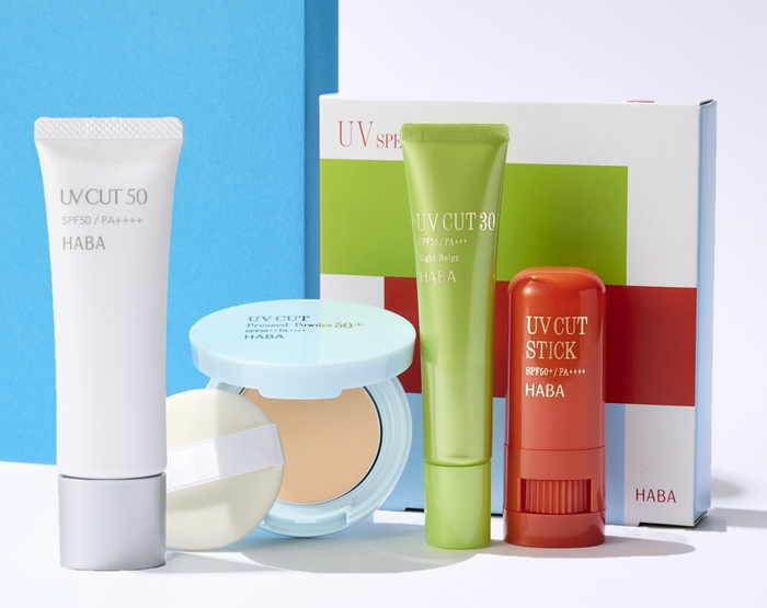 『UVスペシャルケアセット』UVカット30タイプ 4,180円(税込) UVカット50タイプ 4,290円(税込)