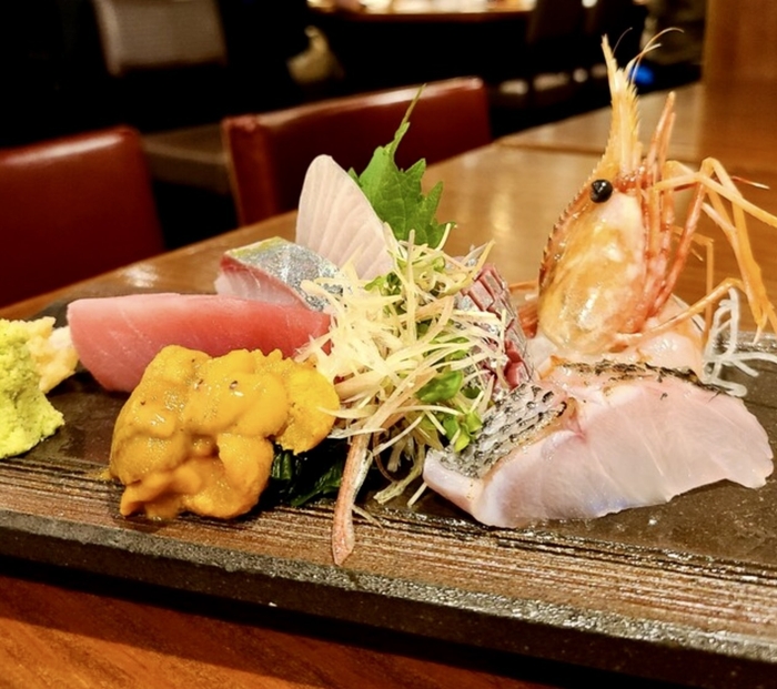 魚まみれ眞吉 人気メニューの刺し盛り