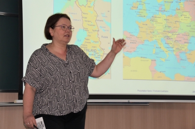 ゲスト講師として登壇したアイラクシネン准教授