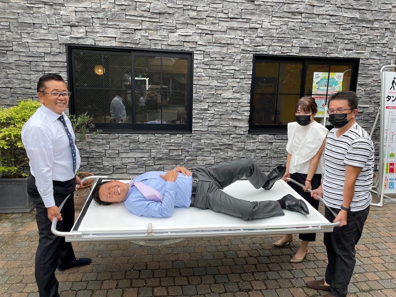 【DANMAN】2個セット構造医学研究財団 体圧反応座板 タンカん板》普及による新しい社会貢献のかたち 救護器具兼用看板