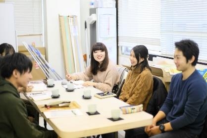 学生による学生のためのフリーペーパーを創刊！　産業理工学部・近畿大学九州短期大学・九州工業大学の学生が企画・編集