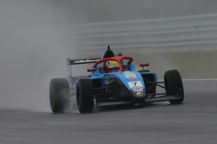 #7 翁長実希(Kids com KDDP KC-MG01)