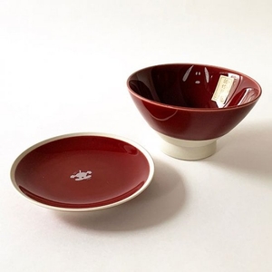 lRyra6tg4tNweJOsujsi.jpg?w=940&h=940