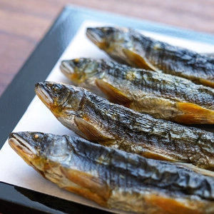 川漁師と出汁専門店がコラボレーション！ 出汁に特化した「鮎の焼干し」を2月8日より発売