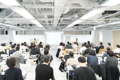 lchmX2UeuMKJGu70aljO.jpg?w=940&h=940