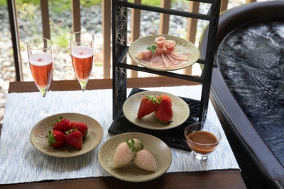 lcp3qGFPVlKQS3vQ57k5.jpg?w=940&h=940