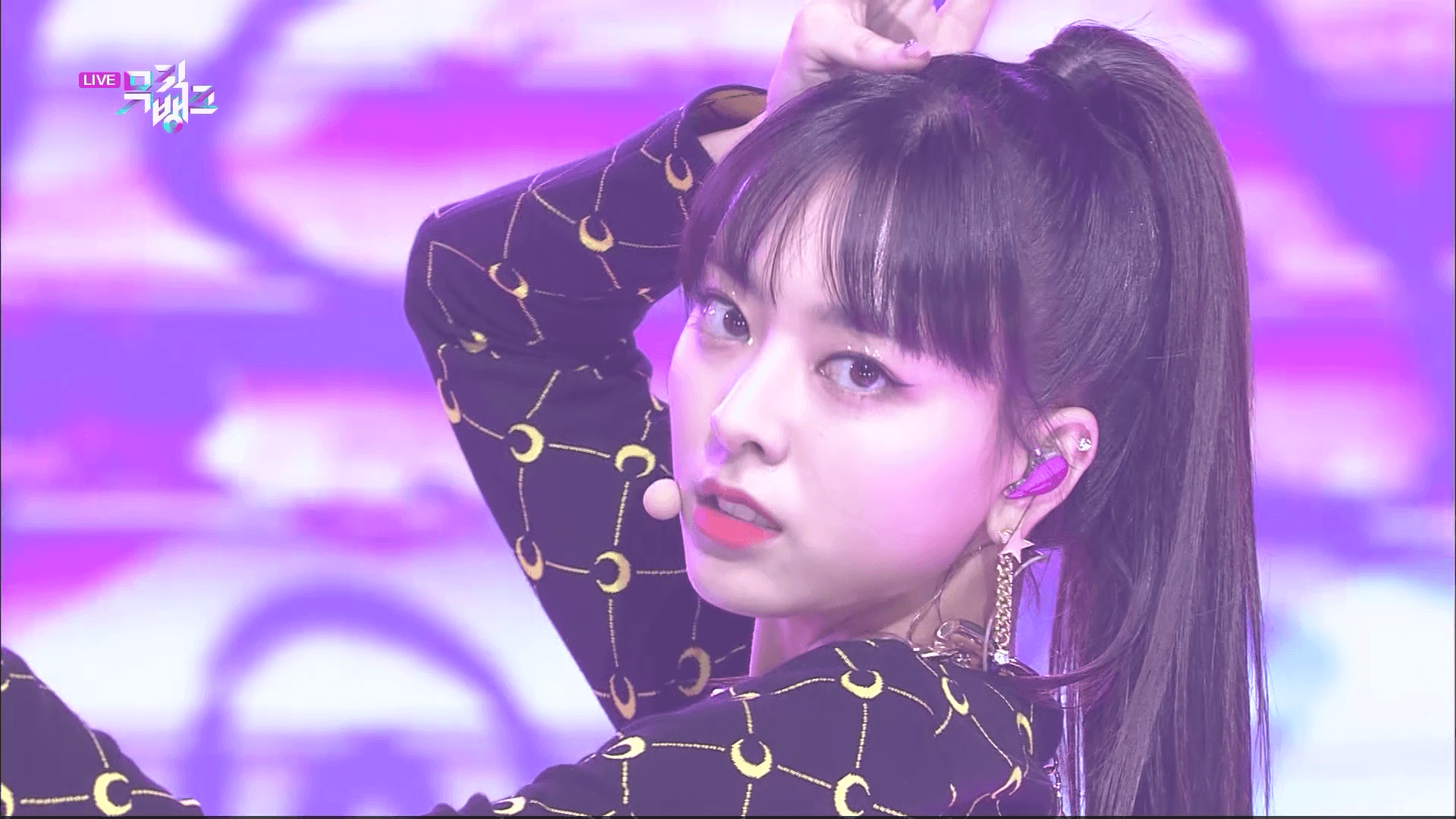 ITZY・ユナ(Licensed by KBS Media Ltd. ⓒ KBS. All rights reserved)