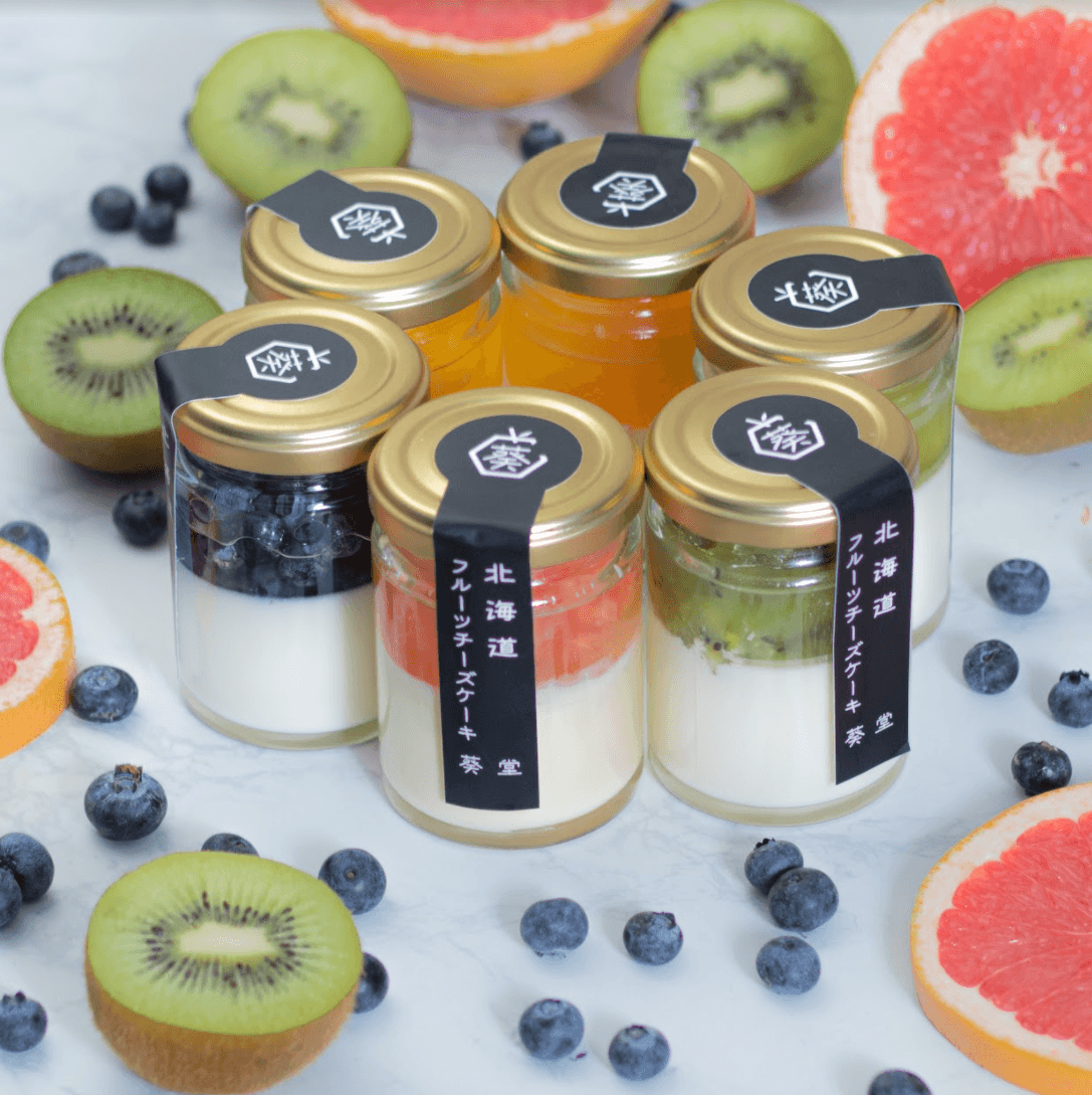 北海道フルーツチーズケーキ(各種680円)