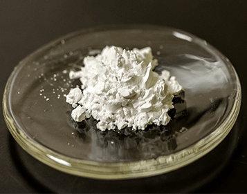 焼成酸化アルミニウム