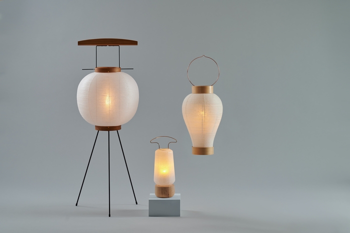 KAKEHASHI SERIES盆提灯ラインナップ。左から「AGASATO」「AKASHI」「TSUDOI」