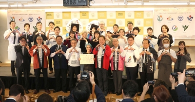 lhIi9DXZhNxm2kxTo3dv.jpg?w=940&h=940