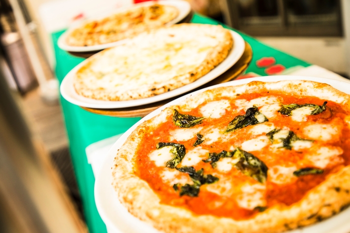 窯焼きナポリピッツァ(2種) ¥400から