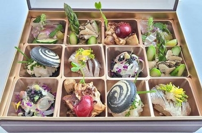 特製2段BOX（イメージ）