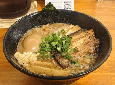 llqEMcEwt8ilhlN3jbUt.png?w=940&h=940