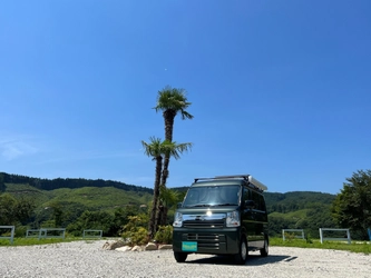 自動車販売店で“自社組み立て”可能に　 CARisma-JAPAN、軽キャンピングカー「TINY」キット 販売スタート