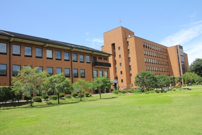 麗澤大学　校舎