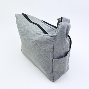 スヌーピーのショルダーバッグ