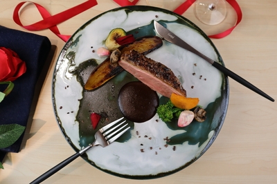 lvpnqJRqwZRLbHFTtmGb.jpg?w=940&h=940