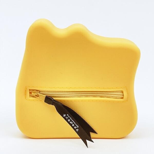 タヌキとキツネグッズ特集