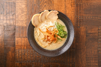 王道の鶏白ラーメン