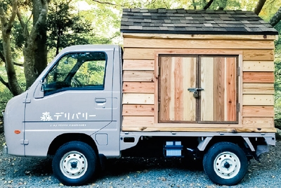 木材でつくれたカッコかわいい軽トラックでデリバリー！