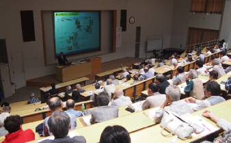 近大高専　第6回市民公開講座　「光ディスクの仕組み」「有機半導体」の最先端研究を学ぶ