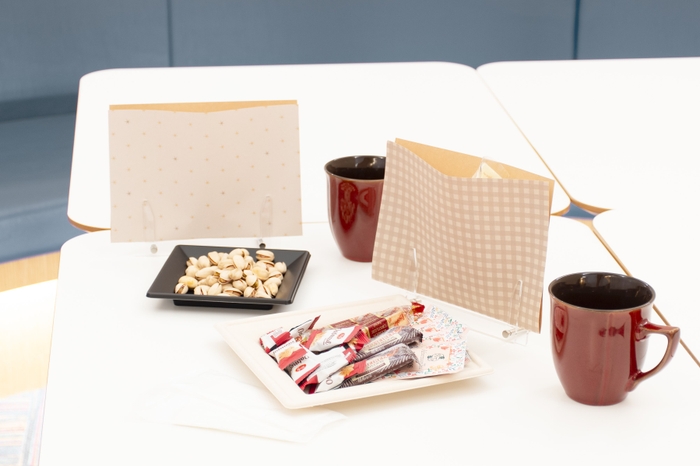 シーン2. お食事会で